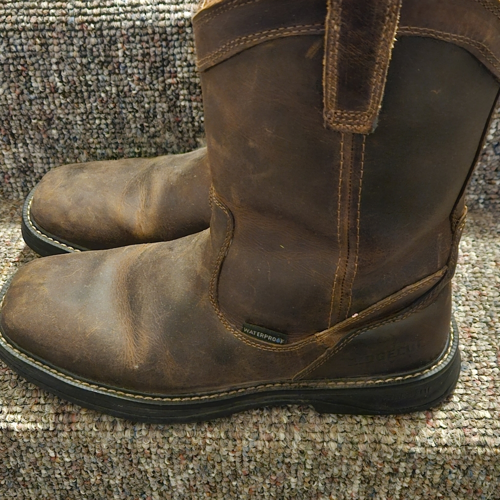 Mens boots